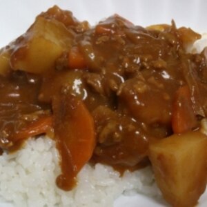 ニンニクたっぷり豚ひき肉カレー☆